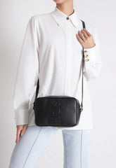 BOLSA TIRACOLO PEQUENA TASSY PRETA S 50015 0392 0063 SCHUTZ