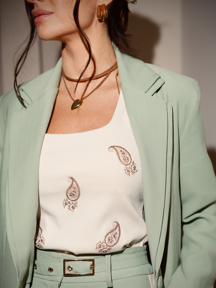 Blusa bandagem bordado Skenn close-up bordado frontal