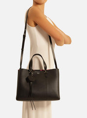 BOLSA TOTE PRETA GRANDE BAG CHARM HEXÁGONO A 50021 0825 0001 AREZZO - Vintedoisk