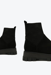 BOTA TRATORADA SUEDE PRETA S 21452 0001 0003 SCHUTZ - Vintedoisk