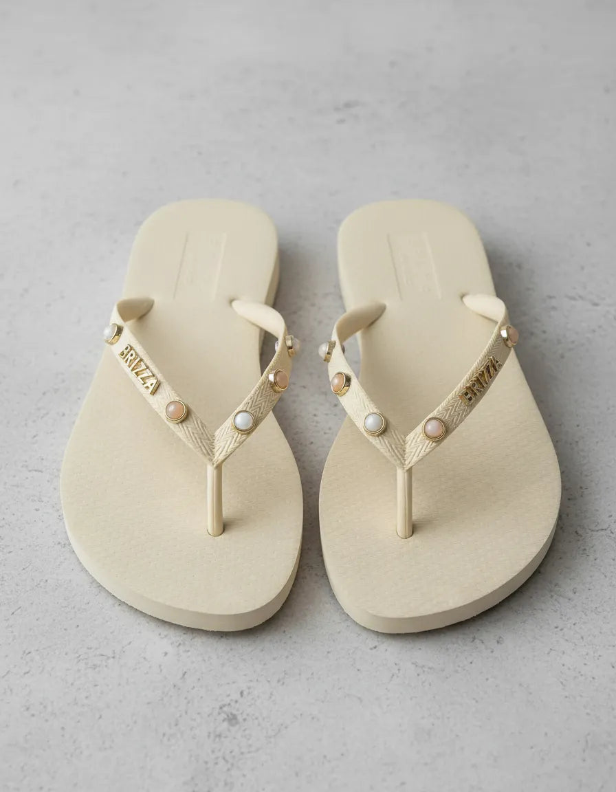 CHINELO BRANCO ESSENTIAL PEDRAS Z 19026 0147 0004 BRIZZA