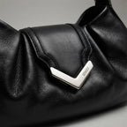 BOLSA HOBO MEDIA COURO PRETA S 50018 3404 0001 SCHUTZ