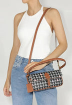 BOLSA TIRACOLO SHOULDER TRIANGLE PEQUENA S 50018 3169 0002 SCHUTZ