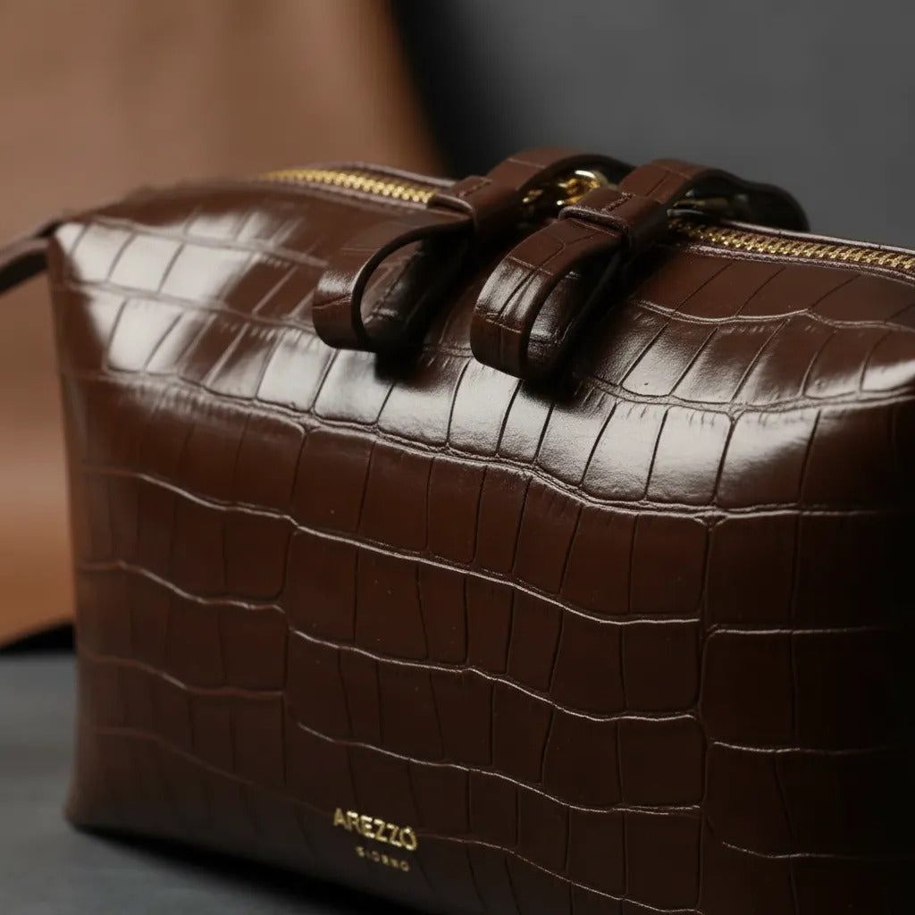 BOLSA CROCO MARROM PEQUENA A 50023 6937 0006 AREZZO