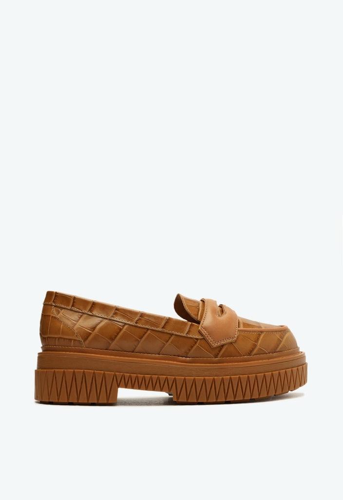 Mocassim Feminina SCHUTZ ref. MOCASSIM TRATORADO - VintedoisK