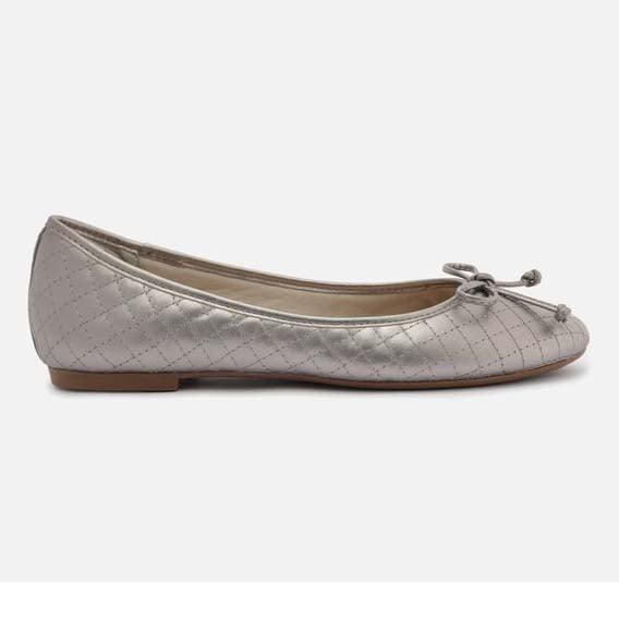 Rasteira Feminina AREZZO ref. SAPATILHA PRATA - VintedoisK