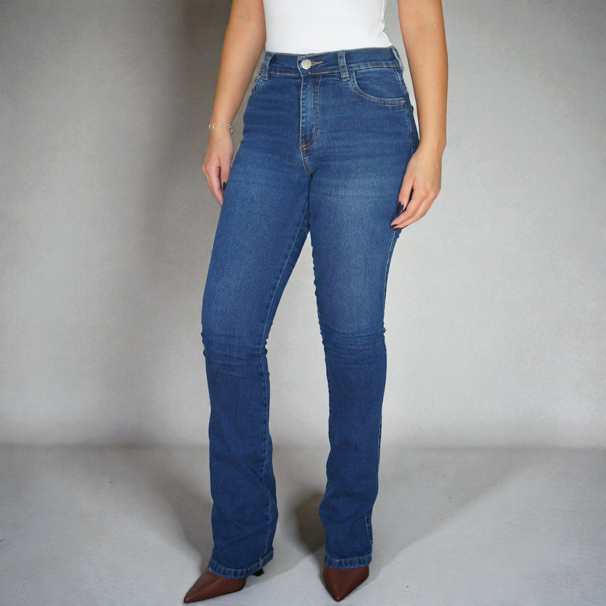 CALÇA JEANS FLARE BARRA NORMAL CAFEM00399 REVANCHE
