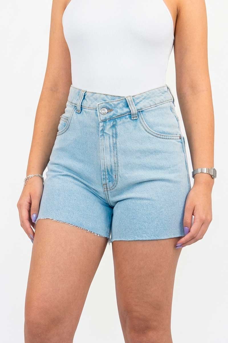 Shorts Feminino Lerrux ref. SHORTS JEANS - VintedoisK Imagem principal do produto
