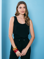 Blusa regata crepe alfaiataria feminina Skenn vista frontal