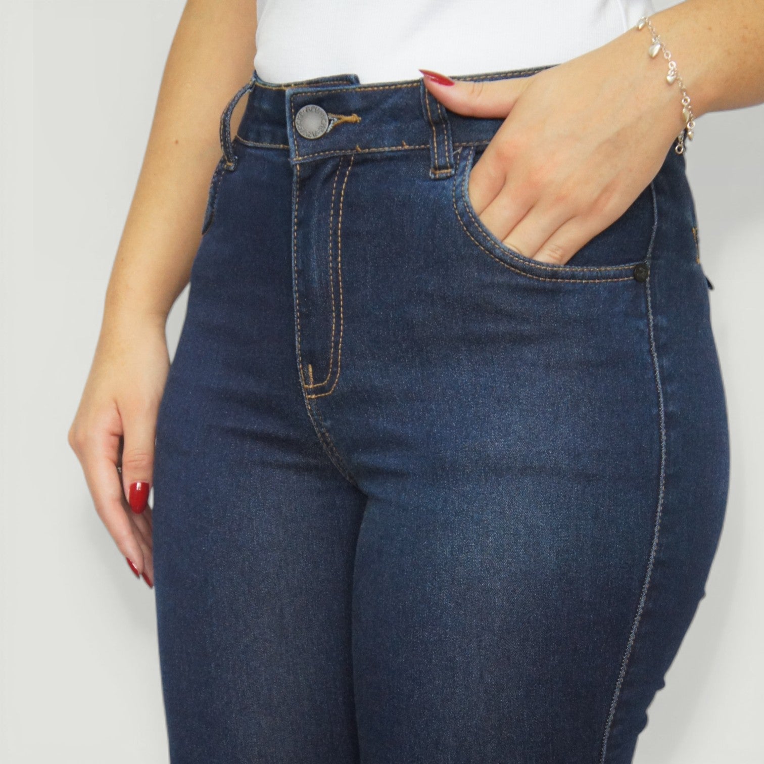 Calça Feminina REVANCHE ref. JEANS FLARE - VintedoisK