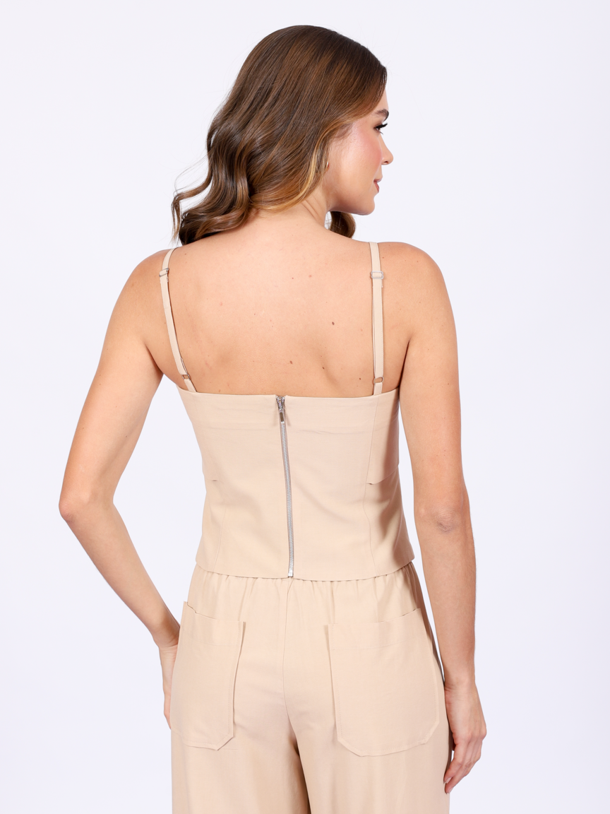 Blusa linho drapeada lateral esquerda, detalhe do tecido drapeado