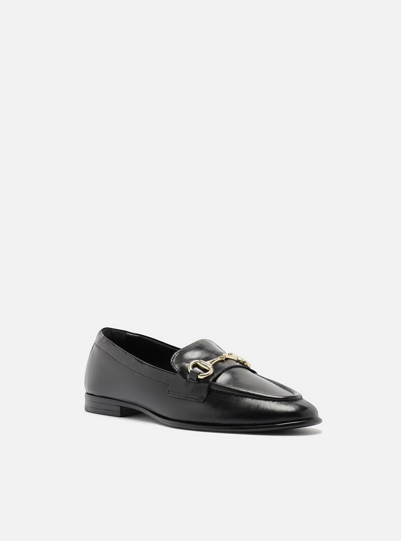 MOCASSIM PRETO COURO BICO FINO BRIDÃO A 13426 0003 0013 AREZZO Imagem secundária do produto