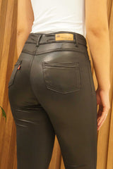 CALÇA CIGARRETE PRETA BRILHO 2418 REVANCHE