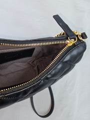 BOLSA TIRACOLO MATELASSE PRETA MEIA LUA S 50010 2024 0001 SCHUTZ