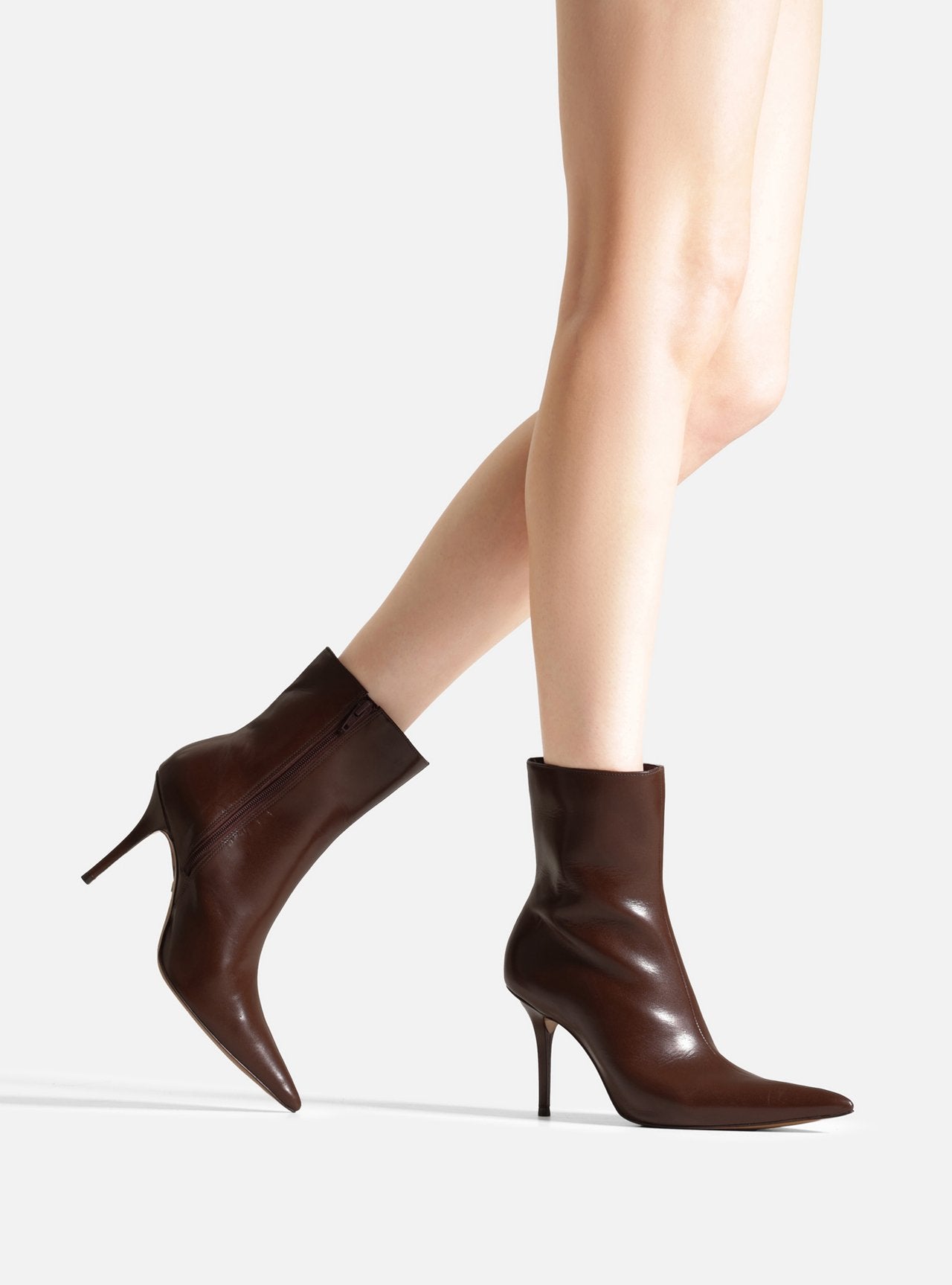 Bota Feminina Arezzo ref. BOTA MARROM - VintedoisK