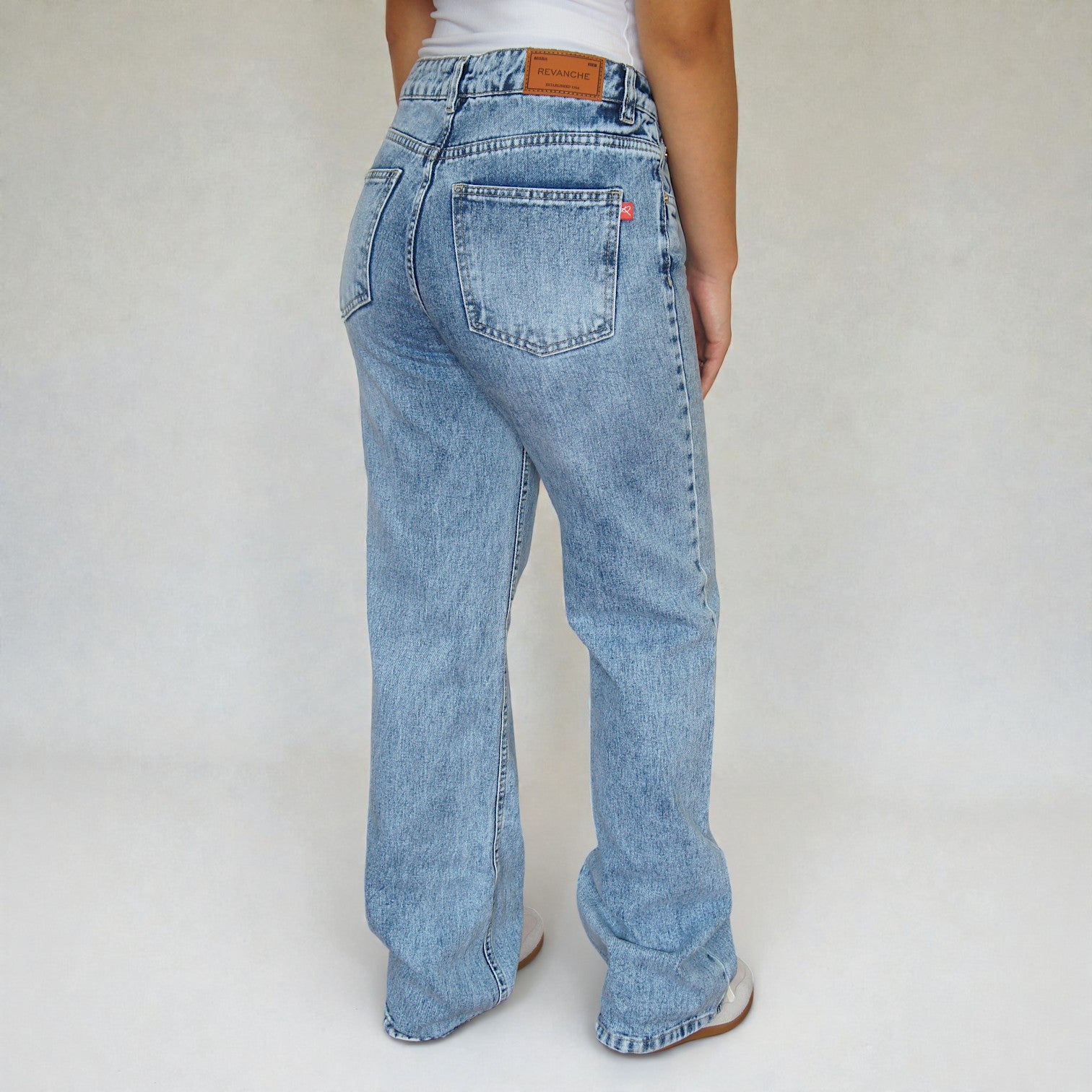Calça Feminina REVANCHE ref. JEANS WIDE - VintedoisK