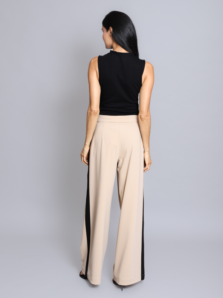 Calça Feminina SKENN ref. RETA SPORT - VintedoisK