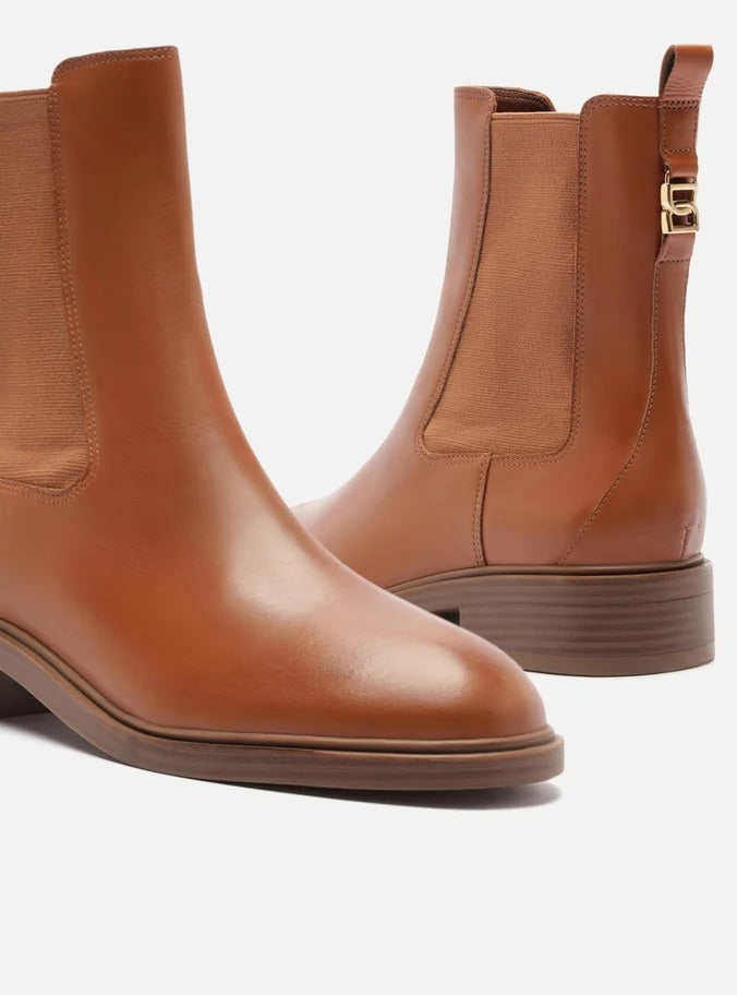 Bota Feminina AREZZO ref. BOTA CHELSEA - VintedoisK
