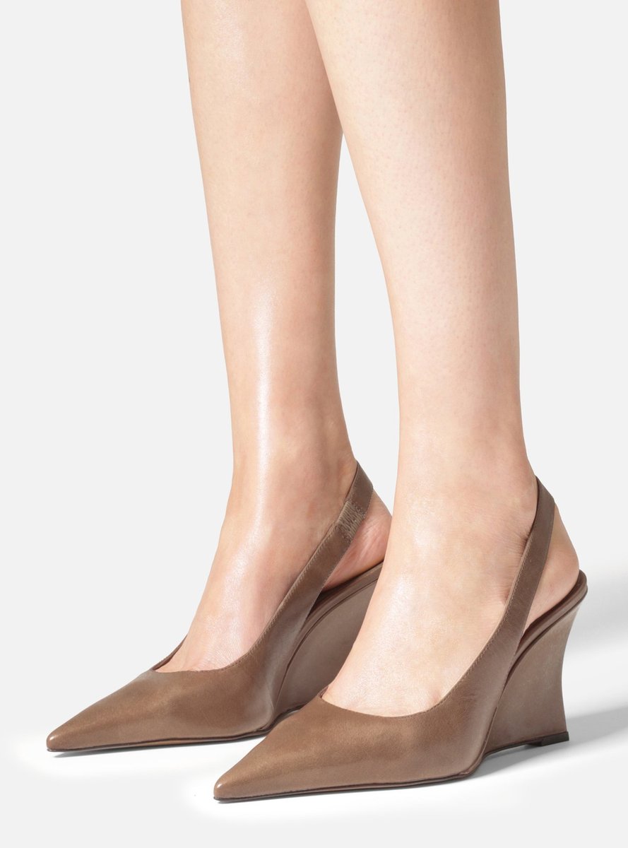 Sapato Feminino Arezzo ref. SCARPIN CINZA - VintedoisK