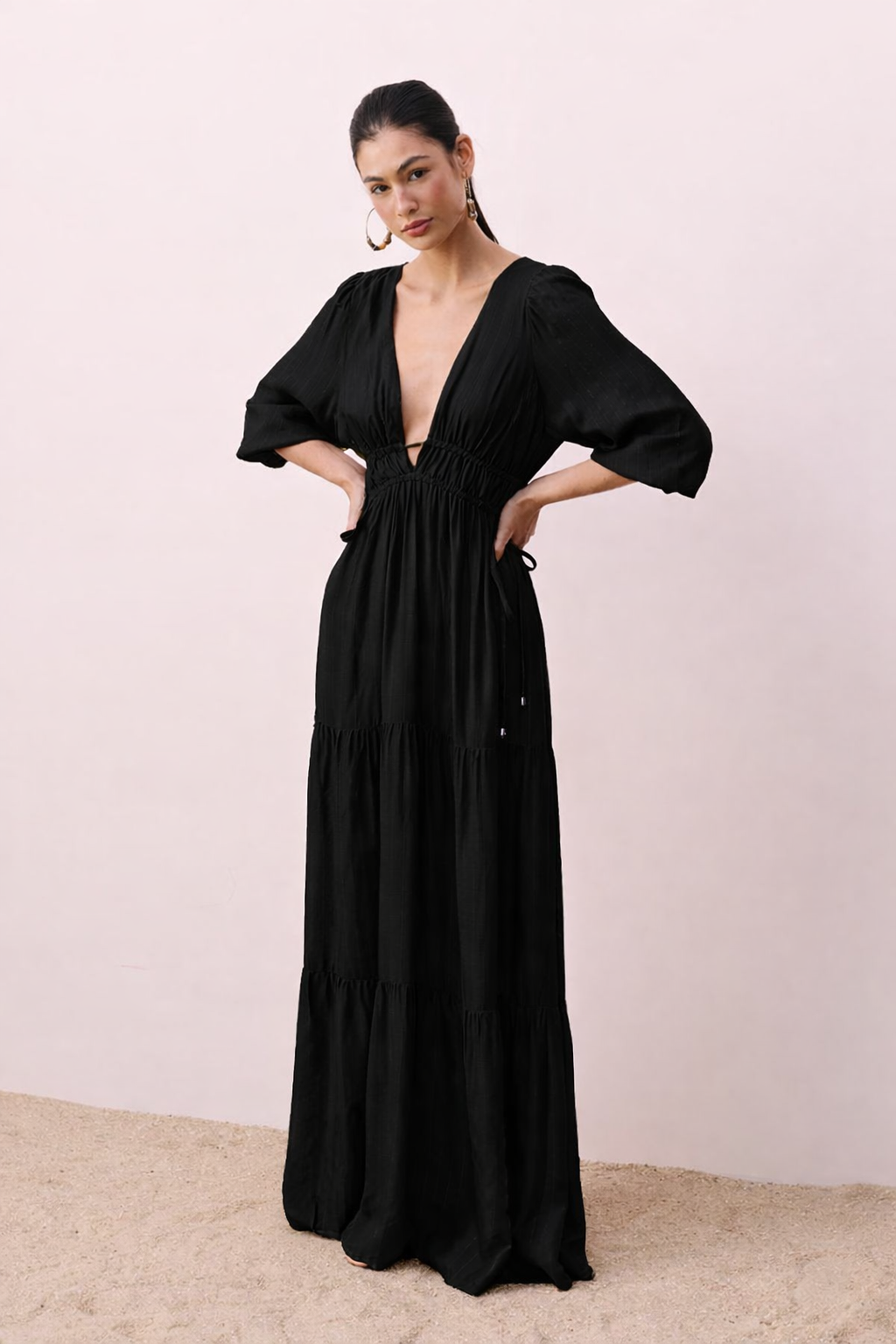 Vestido Feminino CACAY ref. VESTIDO DECOTE - VintedoisK Imagem principal do produto