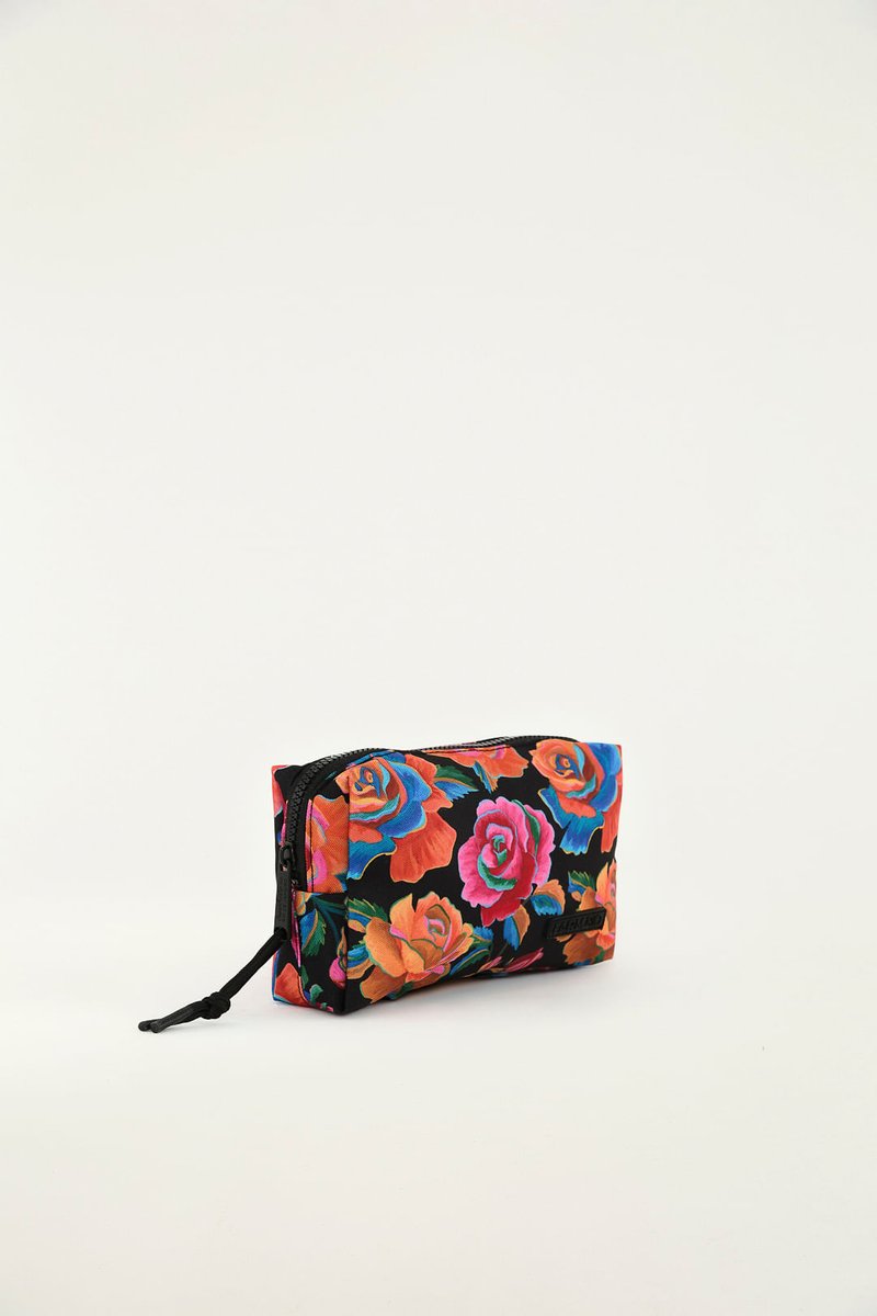 Necessaire Feminina Farm ref. MAXI NECESSAIRE - VintedoisK