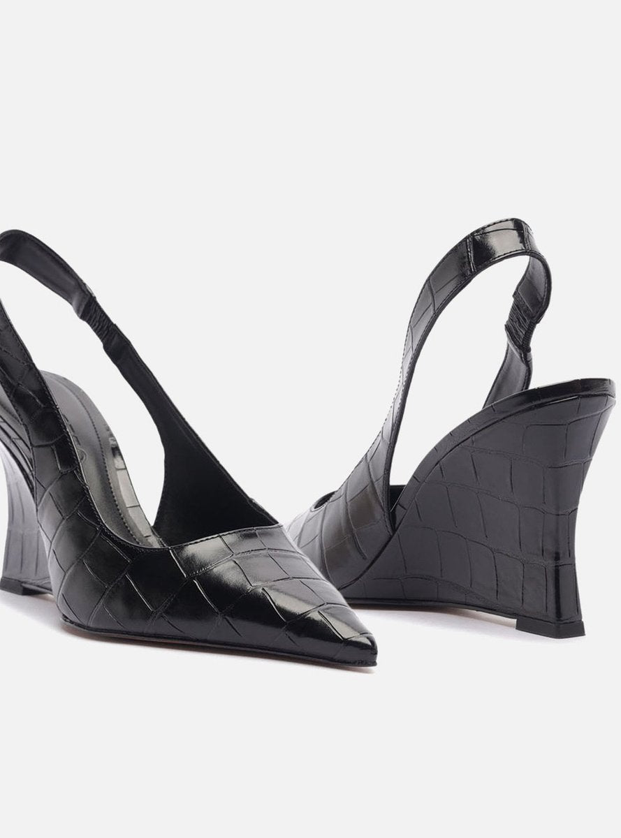 Sapato Feminino Arezzo ref. SCARPIN PRETO - VintedoisK
