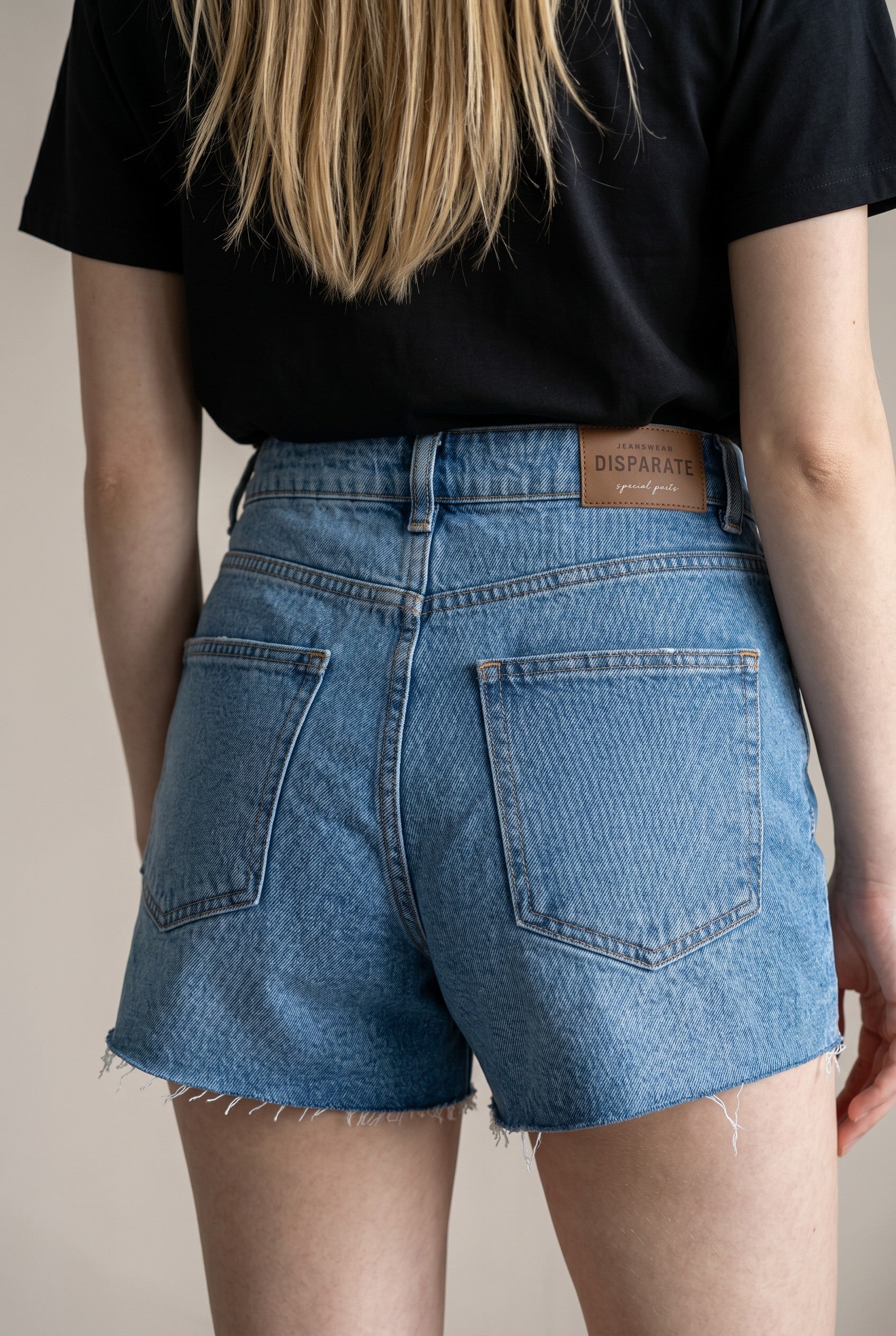 SHORTS JEANS HOT PANTS 310300009 DISPARATE