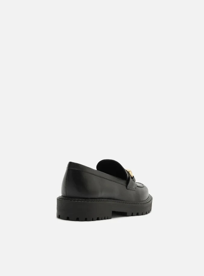 MOCASSIM PRETO COURO TRATORADO BRIDÃO A 12743 0009 0004 AREZZO Imagem secundária do produto
