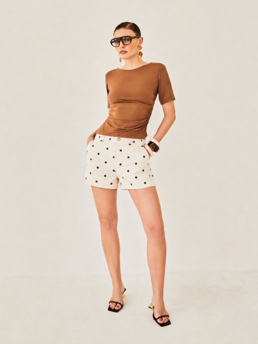 Shorts Feminino Skenn ref. SHORTS JEANS - VintedoisK Imagem principal do produto