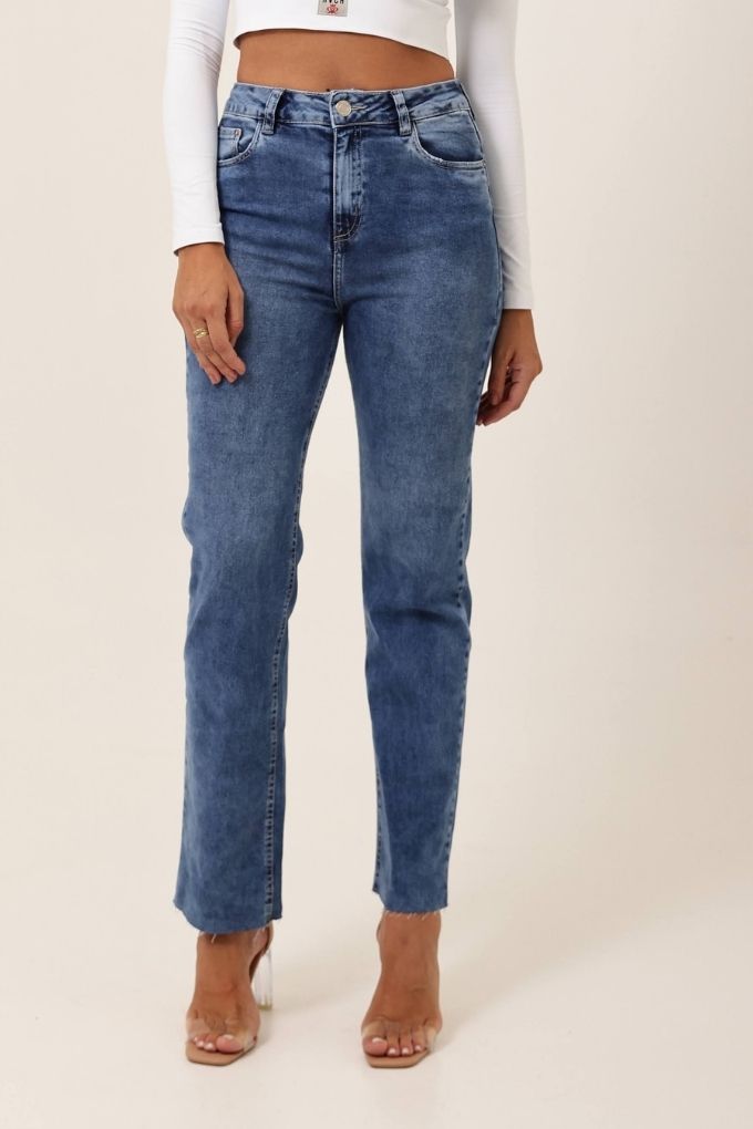 Calça Feminina REVANCHE ref. JEANS RETA - VintedoisK Imagem principal do produto