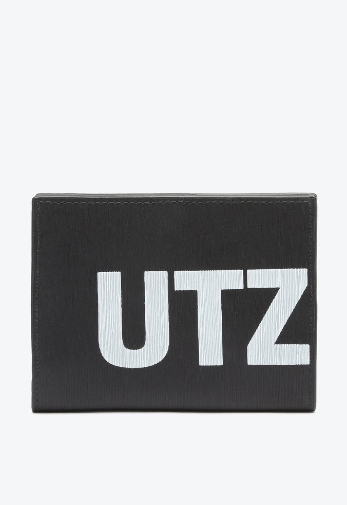 Produto Feminina SCHUTZ ref. PORTA PASSAPORTE - VintedoisK