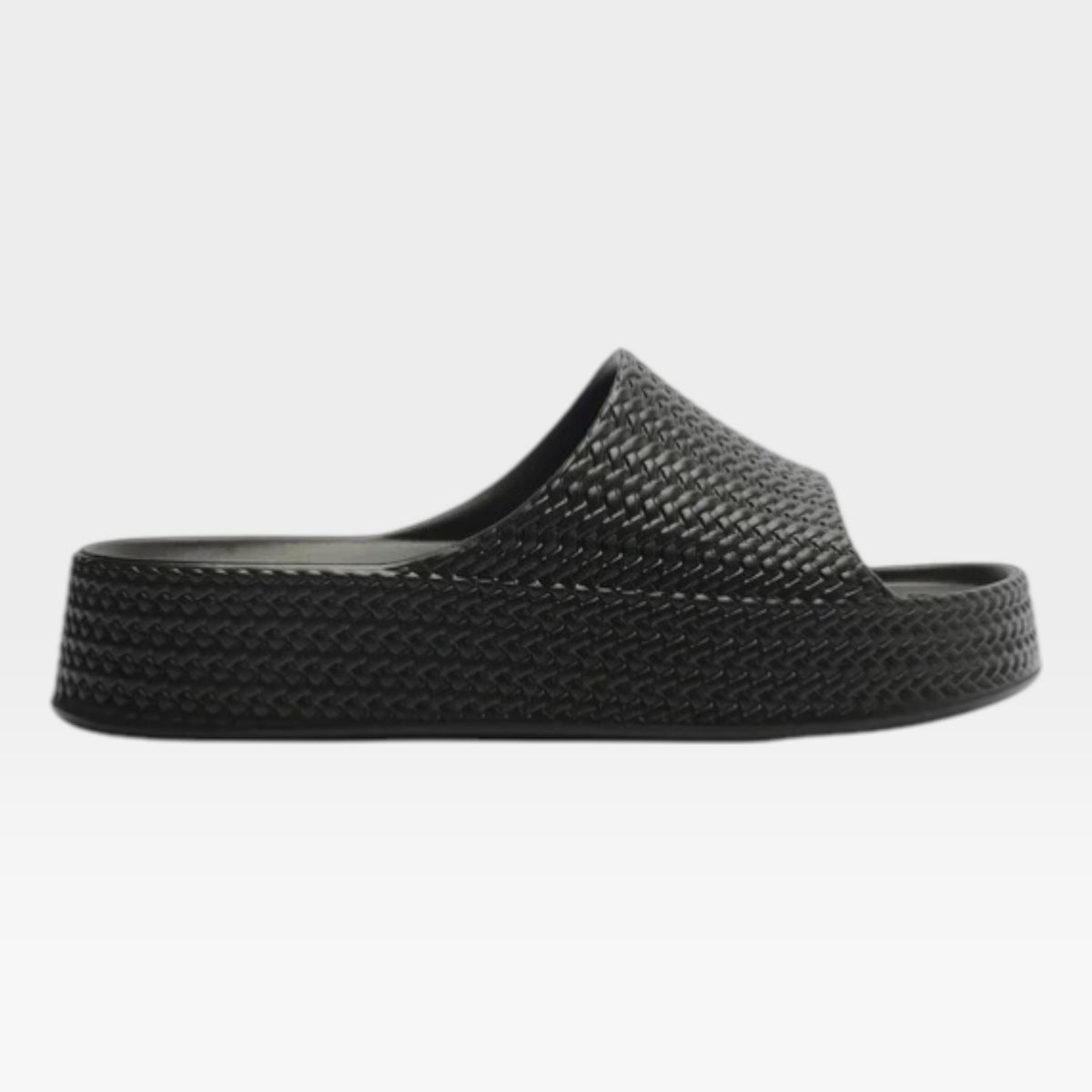 CHINELO SLIDE PRETO TRESSÊ FLATFORM TIRA Z 19158 0001 0002 BRIZZA