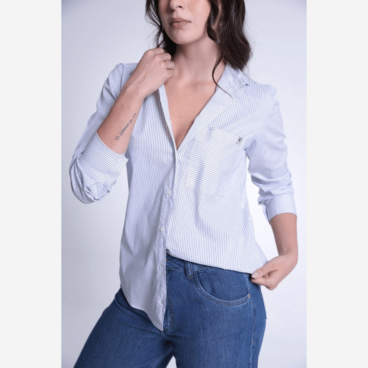 CAMISA ML LISTRADA BOLSO FRENTE CMFEM00023 REVANCHE Imagem principal do produto