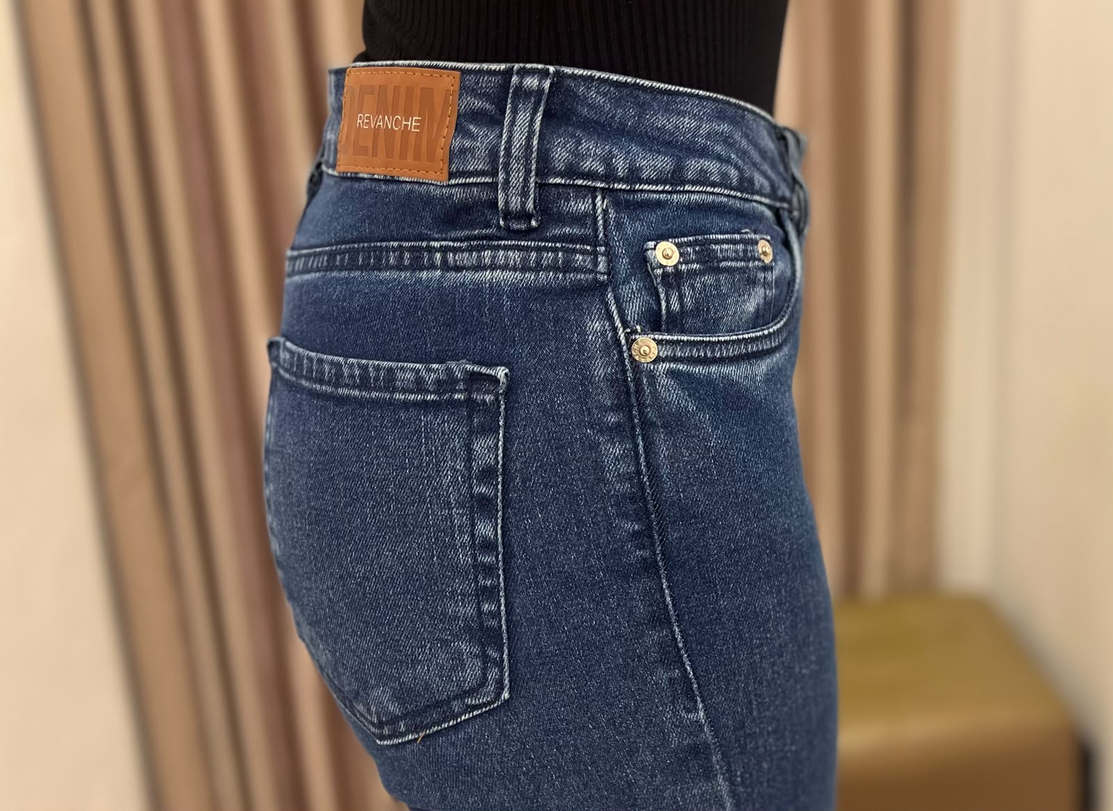 Calça Feminina Revanche ref. FLARE JEANS - VintedoisK