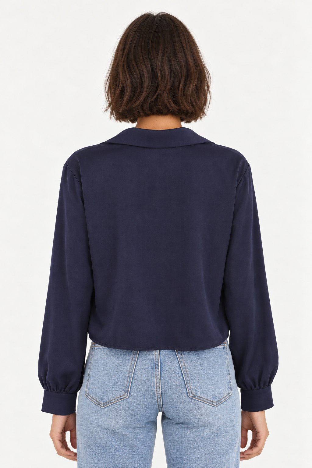 Azul | Blusa Skenn cropped nó gola V azul marinho vista de costas, com punhos elásticos nas mangas