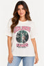 Off | Blusa T-Shirt Local Species Lerrux off white com estampa de cervo e a frase Respect and Protect, vestida na modelo