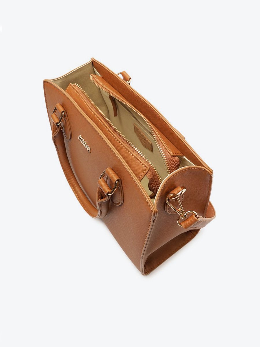 Bolsa tote média Anacapri Essencial com pouch marrom vista de cima, mostrando o interior e o zíper