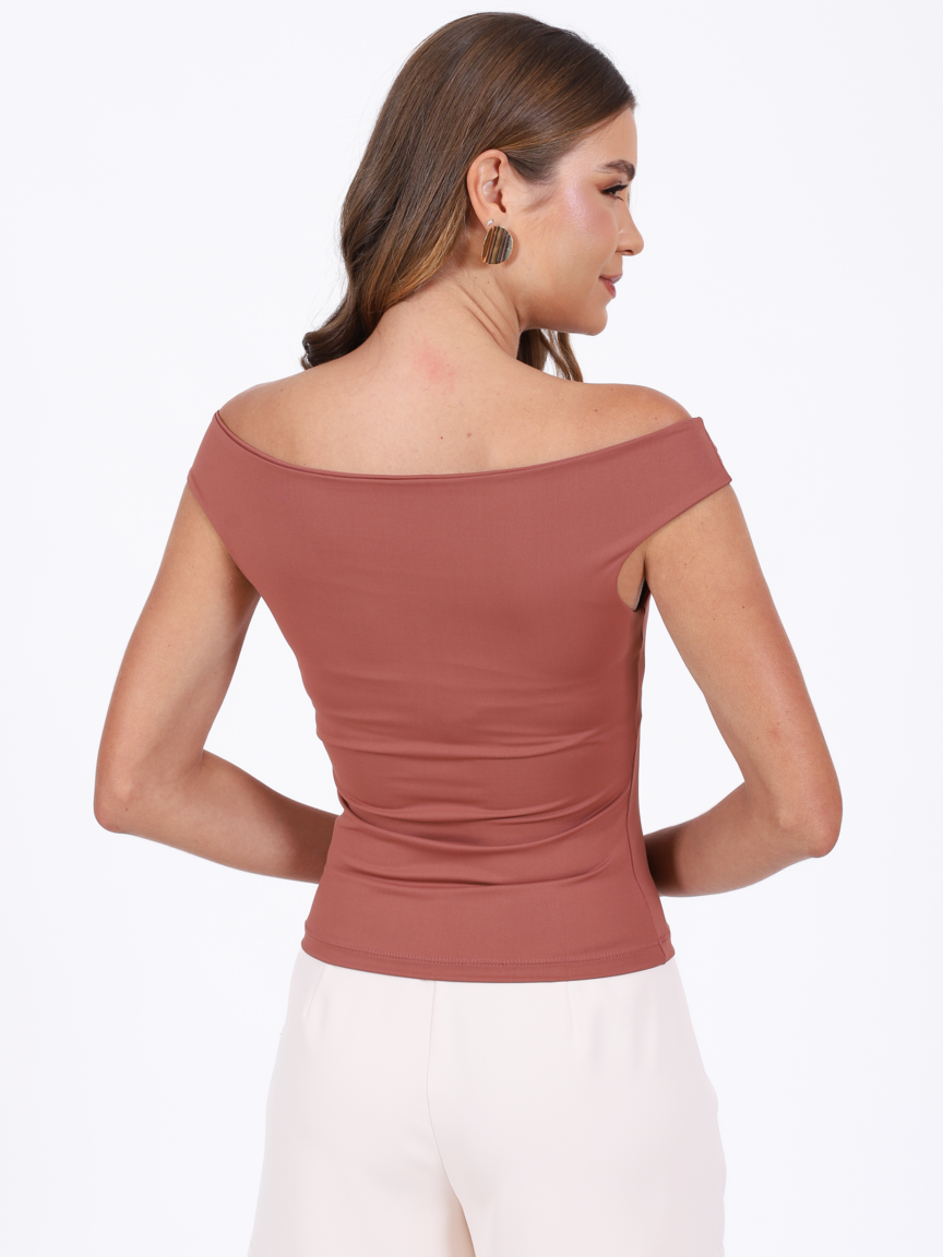 Costas blusa ombro a ombro decote Skenn