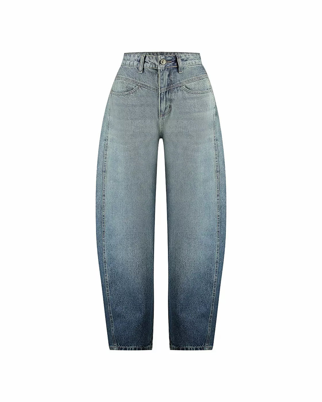 Calça jeans balloon Austin Alcance azul claro com desbotado degradê, vista frontal em fundo branco