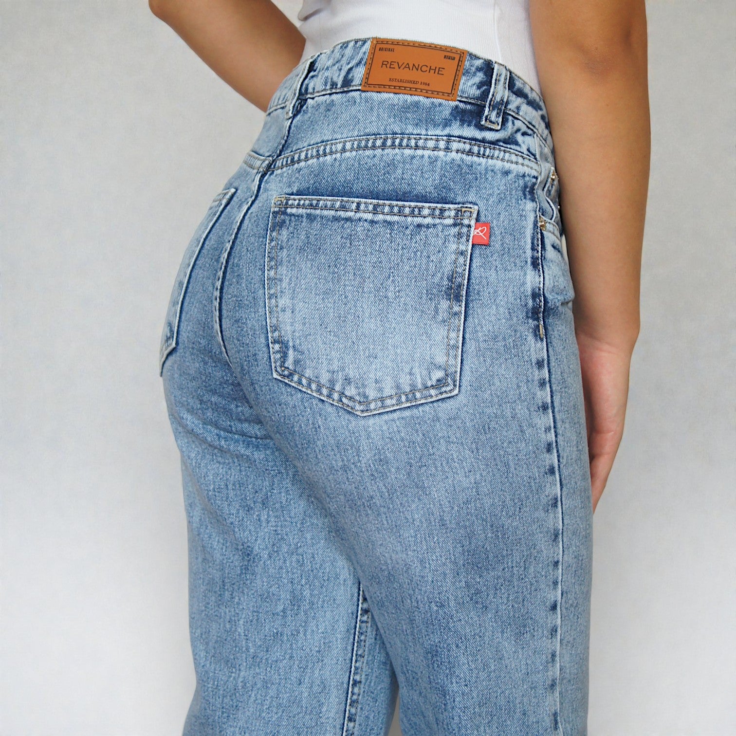 Calça Feminina REVANCHE ref. JEANS WIDE - VintedoisK