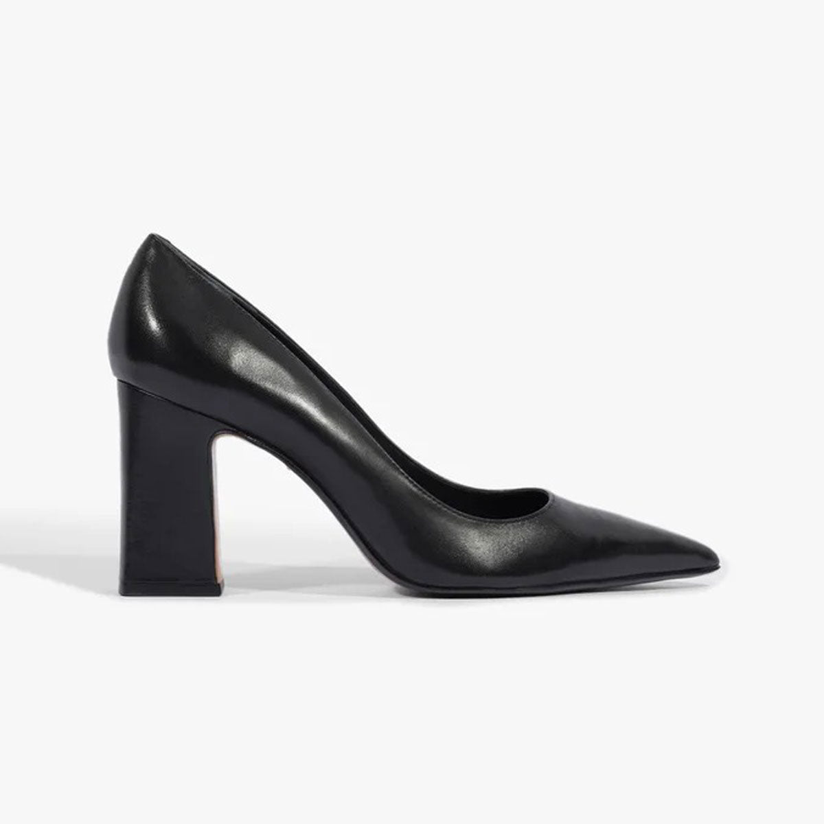 Sapato Feminina SCHUTZ ref. SCARPIN SALTO - VintedoisK Imagem principal do produto