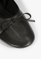 Rasteira Feminina SCHUTZ ref. SAPATILHA PRETA - VintedoisK