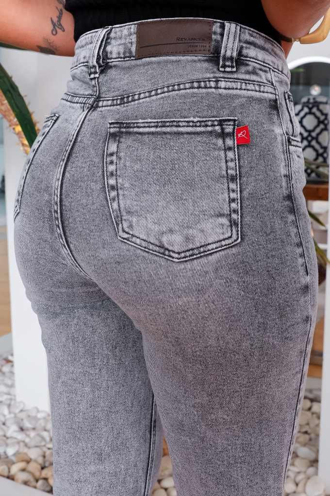 Calça Feminina Revanche ref. JEANS MOM - VintedoisK