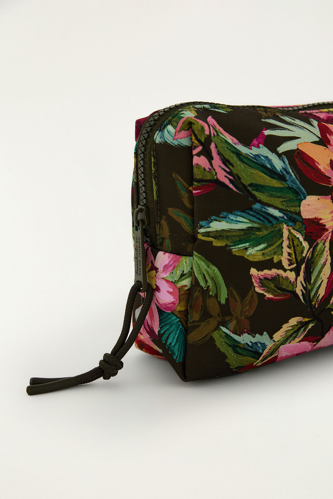 Produto Feminina FARM ref. MAXI NECESSAIRE - VintedoisK