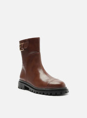 BOTA MARROM COURO CANO CURTO TRATORADA FIVELA A 13723 0009 0002 AREZZO