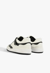 TÊNIS COURO BRANCO E PRETO VELCRO S 20672 0071 0002 SCHUTZ