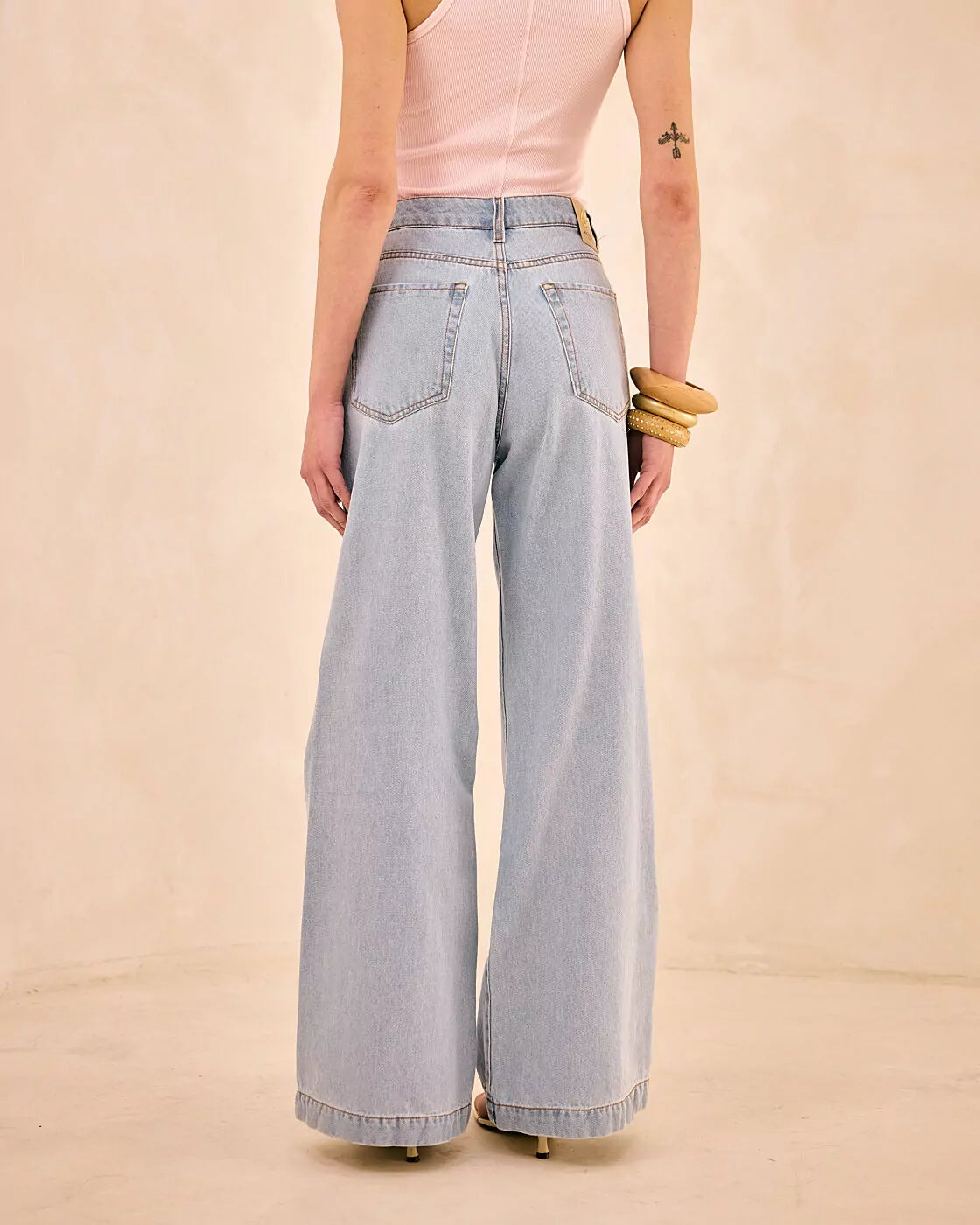 Calça Feminina ALCANCE ref. JEANS FLARE - VintedoisK