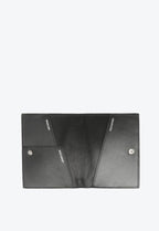 Produto Feminina SCHUTZ ref. PORTA PASSAPORTE - VintedoisK
