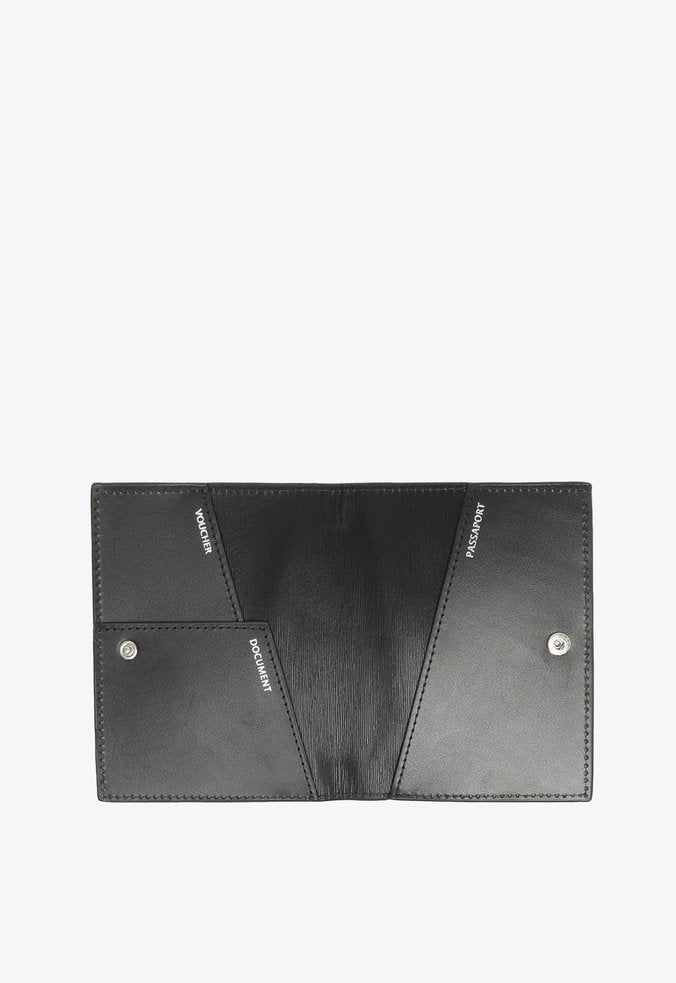 Produto Feminina SCHUTZ ref. PORTA PASSAPORTE - VintedoisK
