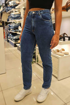 Calça Feminina REVANCHE ref. JEANS MOM - VintedoisK